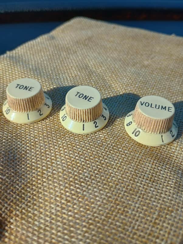 Fender Custom Shop USA '62 Relic Stratocaster Volume Tone Knobs image 1