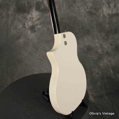 Supro 60 Guitar 1957 White image 23
