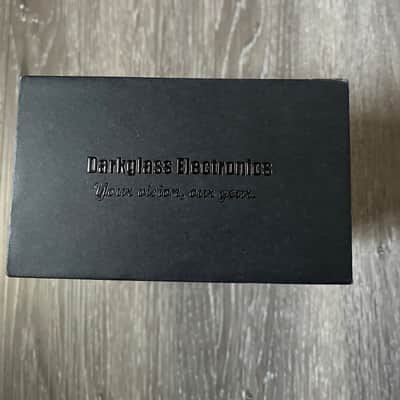 Darkglass Alpha Omega Ultra Dual Bass Preamp & Overdrive Pedal Alpha·Omega Ultra 2017 - Black finish with white/grey graphics image 4