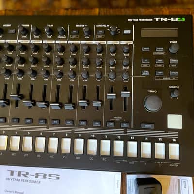 Roland TR-8S AIRA Rhythm Performer with Sample Playback 2018 - Present - Black image 8