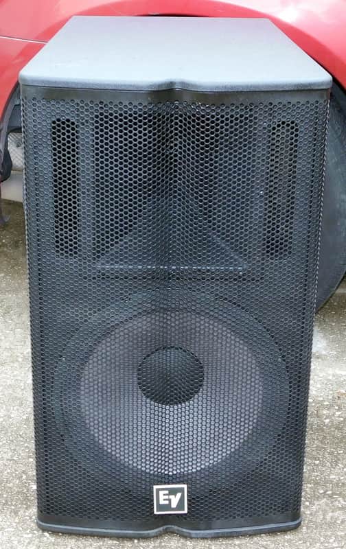 Electro-Voice TX1152 Tour Series 15