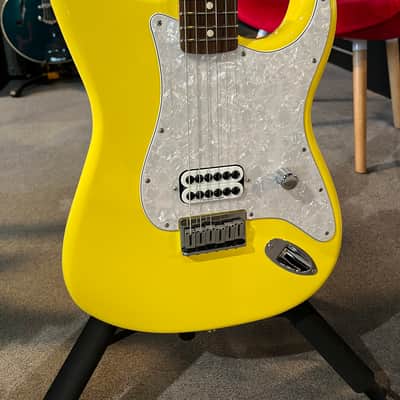 Fender Limited Edition Tom DeLonge Signature Stratocaster - Graffiti Yellow Bild 3
