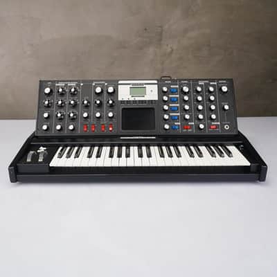 Moog Minimoog Voyager Electric Blue Edition Analog Synthesizer #59445 image 9