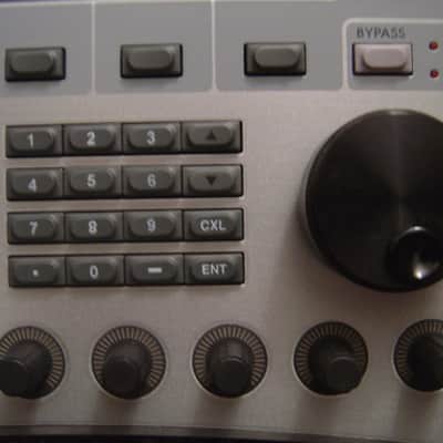 *MINT* Eventide EVE/NET Remote (for H7600 / H8000 / Orville) RARE with BLUE Screen & Red Encoders! image 6