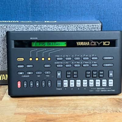 [Excellent] Yamaha QY10 Sequencer - Black