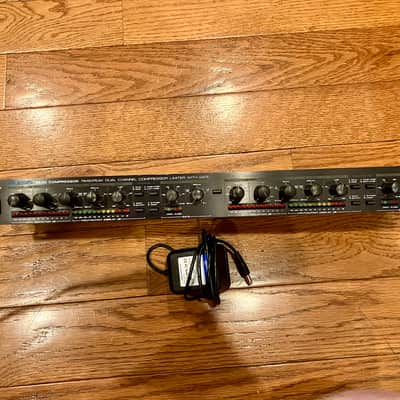 Alesis 3630 Dual-Channel Compressor/Limiter with Gate (FULLY TESTED) image 2