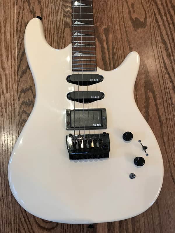 Ovation Celebrity GC3-6 1987-1988 White HSS Solid Body Electric
