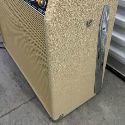 Fender Twin Reverb 40th Anniversary Edition Guitar Amplifier image 9