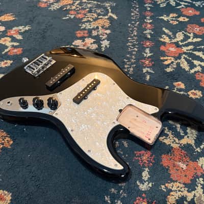 Fender Loaded USA Jazz Body image 8