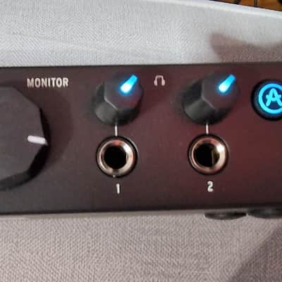 Arturia MiniFuse 4 USB-C Audio Interface 2021 - Present - Black image 2