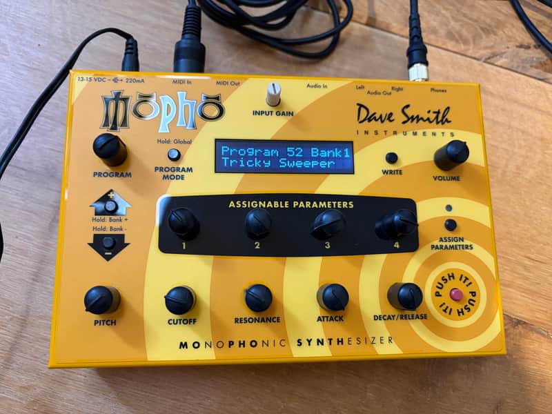 Dave Smith Instruments Mopho Desktop Monophonic Synthesizer