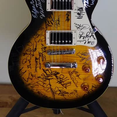 2011 Epiphone Les Paul Standard Vintage Burst Signed by Rock Legends Artists ! image 4