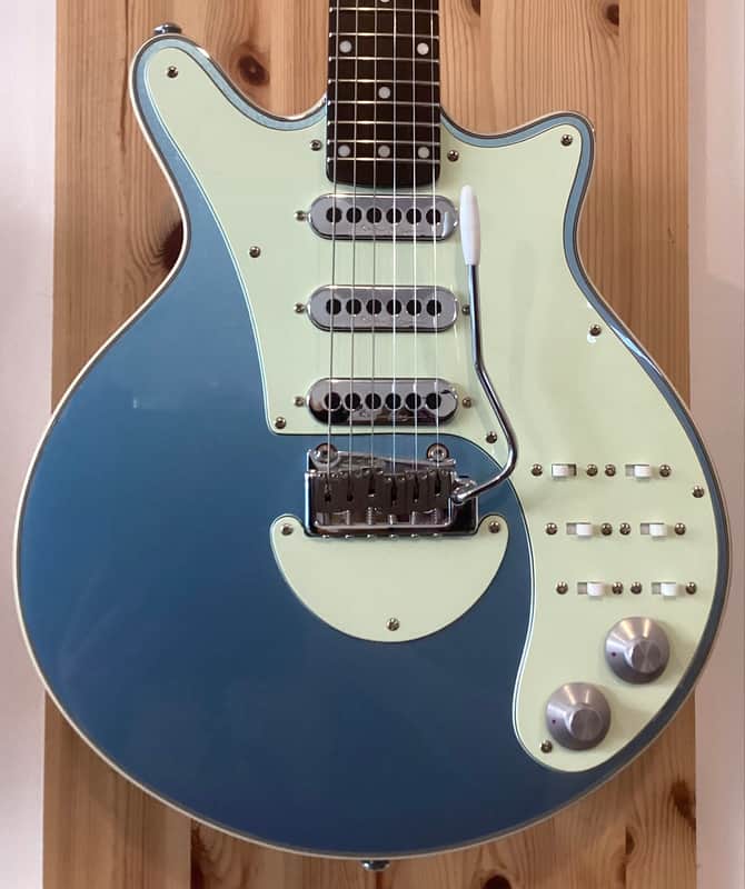 Brian May Special LE w Gig Bag 2019 - Windermere Blue image 1