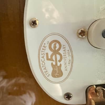 Fender 50th Anniversary American Deluxe Stratocaster 2004 - Sunburst image 6