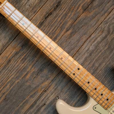 Used Fender 2010 Custom Shop Deluxe Stratocaster - Antique White w/OHSC image 3