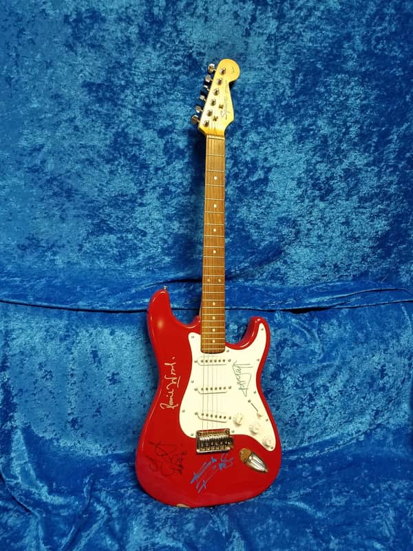 Squier by Fender Stratocaster Signed by the Rolling Stones 1988 Red image 1