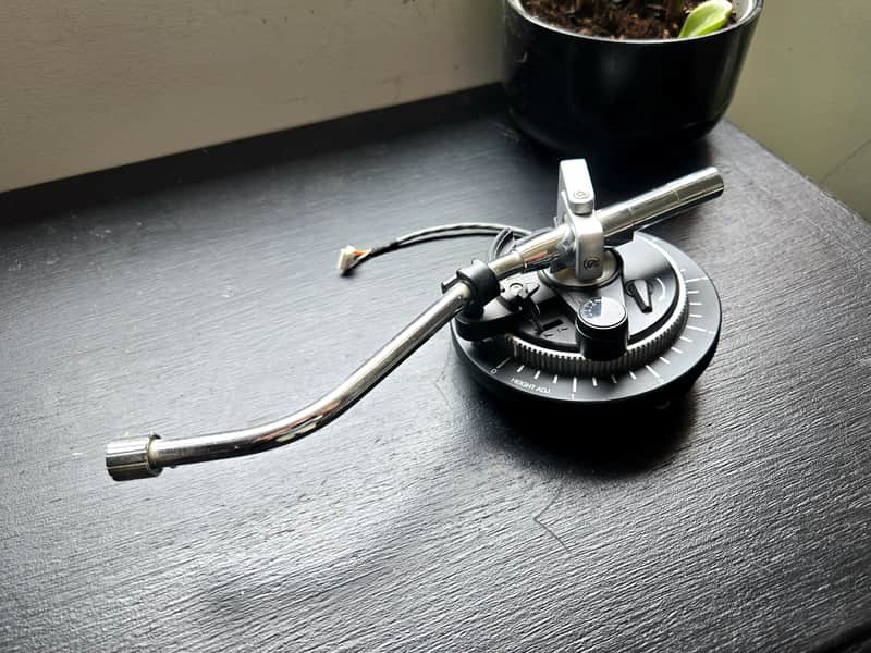 Denon Vl12 Tonearm image 1