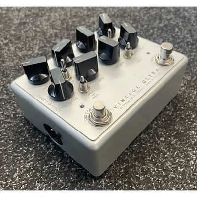 Darkglass Electronics Vintage Ultra Preamp Pedal for Bass Guitar Pre-Owned image 7
