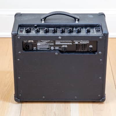 Vox Valvetronix AD15VT 15-Watt 1x8" Modeling Guitar Combo image 4