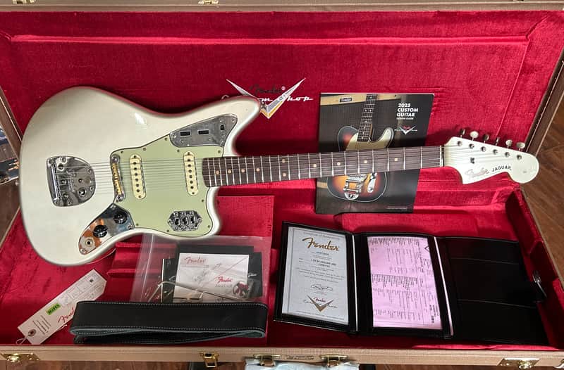 Fender Custom Shop Ltd. 1964 Jaguar Journeyman  2025 - Aged Inca Silver / 8lbs. 8.6oz. #CZ581153