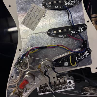 Fender American Standard Stratocaster 2008 with OHSC image 3