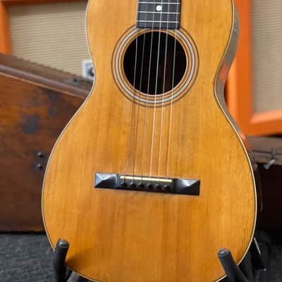 1840s C.F. Martin Guitar * Museum Piece image 2