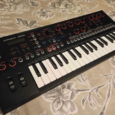 Roland JD-Xi 37-Key Hybrid Analog/Digital Crossover Synthesizer with Vocoder and Gooseneck Microphone image 2