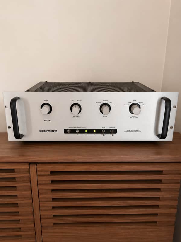 Audio Research SP-6B Vintage Tube Preamplifier – Excellent Condition – Original Box & Manual