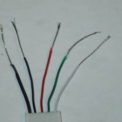 Epiphone Quick Connect End + 5 attached Thin Wires: white, green, red, black, bare, black - 5 pin hole connection (for 4 conductor pup) 2023 - QC End - white hard plastic, length of wires 1 & 1/2" - for 4 conductor pup (NO: pickup, control harness) image 24
