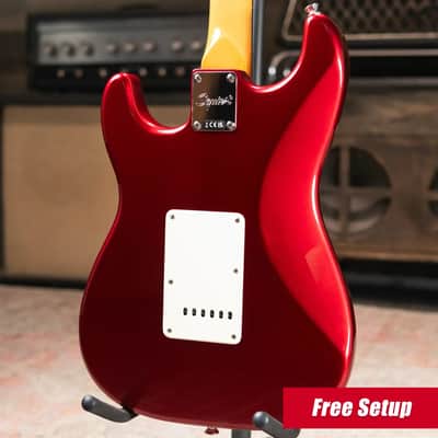 Squier Classic Vibe '60s Stratocaster Electric Guitar - Candy Apple Red image 2