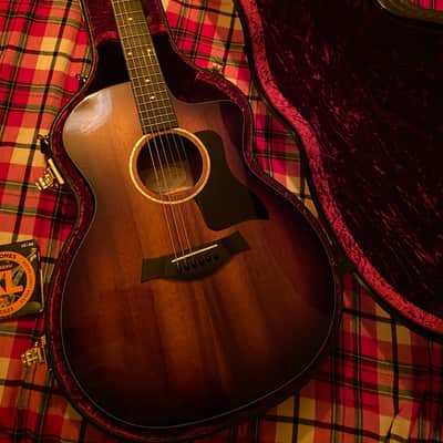 Taylor 224ce-K DLX 2018 - Present - Shaded Edgeburst image 1