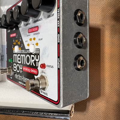 Electro-Harmonix Deluxe Memory Boy Tap Tempo Analog Delay 2010 - Present - Black / White / Red image 3