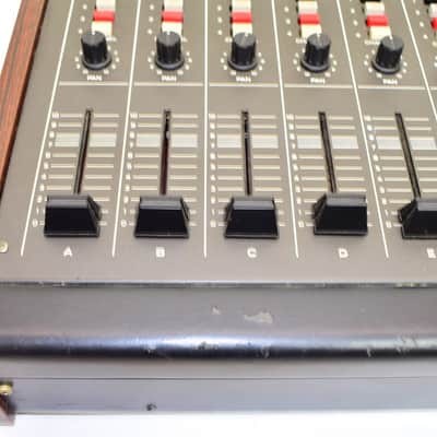 Vintage TEAC Model 2 Audio Mixer imagen 6