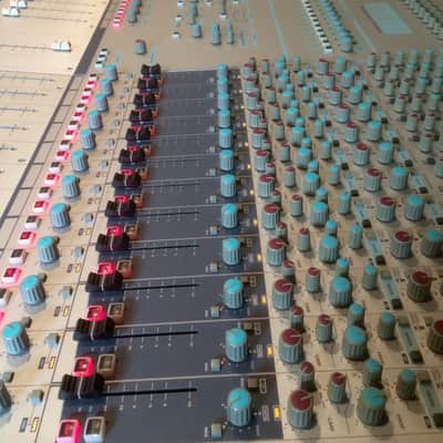 Audient ASP8024 high resolution analog mixing console image 7