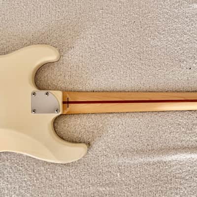 Fender Stratocaster Aerodyne HSS MIJ 2017 – Vintage White image 4