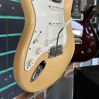 Fender Highway One Stratocaster Honey Blonde 2007 Left Handed Electric Guitar image 3