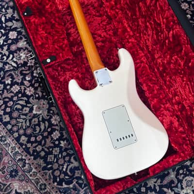 Fender American Original ‘60s Stratocaster 2022 - Present - Olympic White image 6