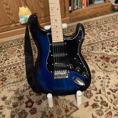 Glarry Glarry Elctric Early to mid 2000’s - Black with Blue Sunburst image 3