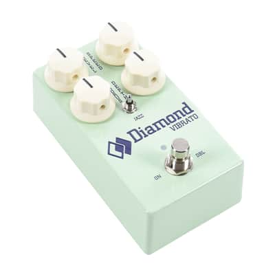 Diamond Pedals Vibrato Pedal Surf Green image 2
