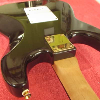 Arbor Strat style guitar 2000's? - Charcoal quilt w/Padded gig bag. image 21