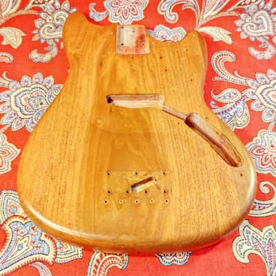 VINTAGE 1971 FENDER MUSICMASTER BASS BODY - STRIPPED image 6