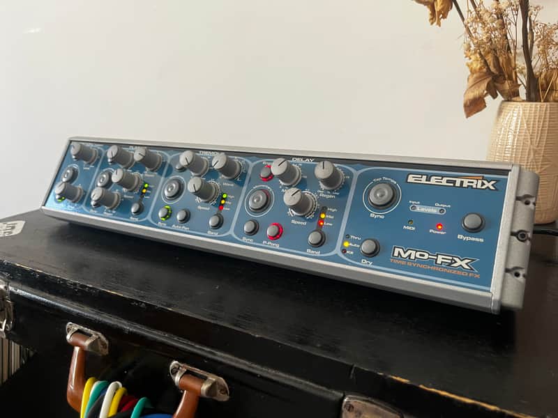 Electrix Mo-FX Time Synchronized Effects Unit 2000s - Blue Bild 1