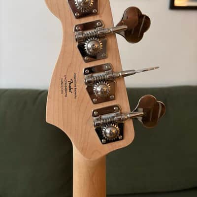 Squier by Fender Affinity Precision Bass PJ with Laurel Fretboard - Lake Placid Blue image 5