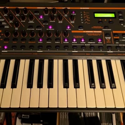 Quasimidi Sirius Analog Synth - RARE - Fully serviced + new mic image 8