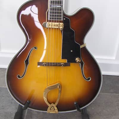 Guild 2013 Artist Award American Patriarch Electric Archtop Guitar with cutaway image 4