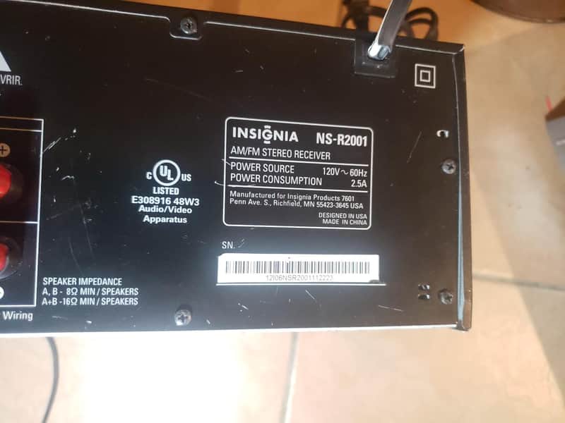 Insignia NS-R2001 2 Bild 1