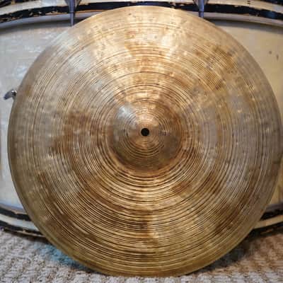 Istanbul Agop 18" 30th Anniversary Crash Cymbal - 1301g image 1