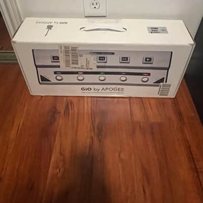 Apogee GiO USB Audio Interface 2010s - White image 2