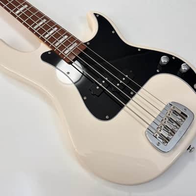 G&L LB-100 Tribute 2020 Olympic White image 9