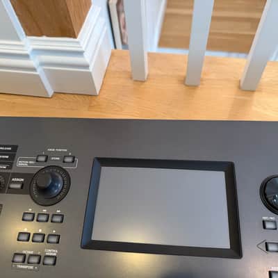 Yamaha Montage 8 Flagship Synthesizer - Black image 5